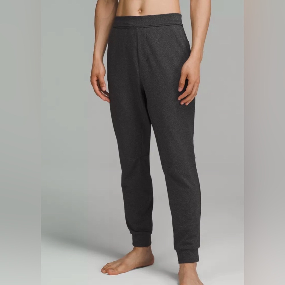 Lululemon Men’s Intent Jogger Size Small  Heathered Black Grey Sweatpant